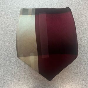 Arrow 100% Imported Silk Men's Necktie Burgundy Tan